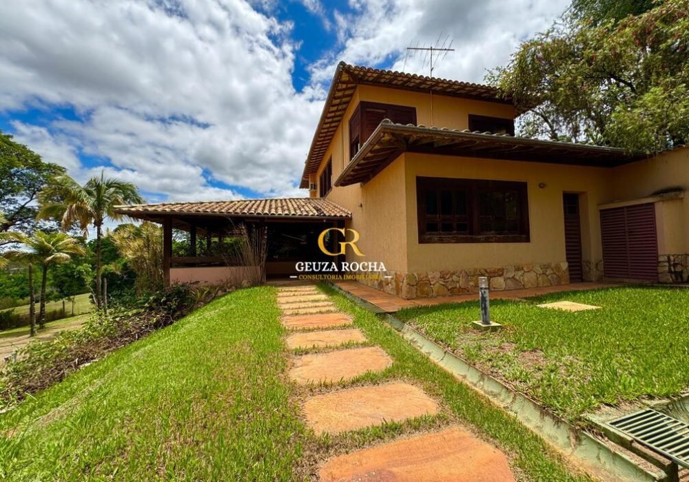 Casa no Condomínio Amendoeiras em Lagoa Santa - COD 118 (21)