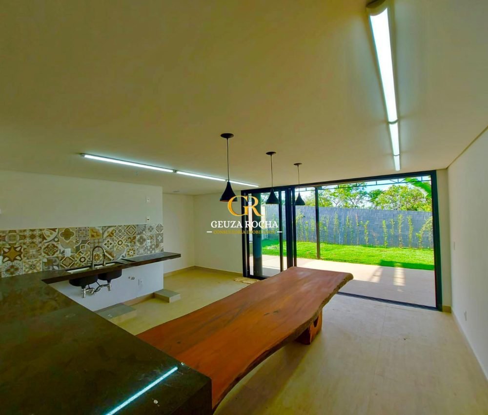 Casa no Condomínio Village Bambu em Lagoa Santa - COD 124 (2)